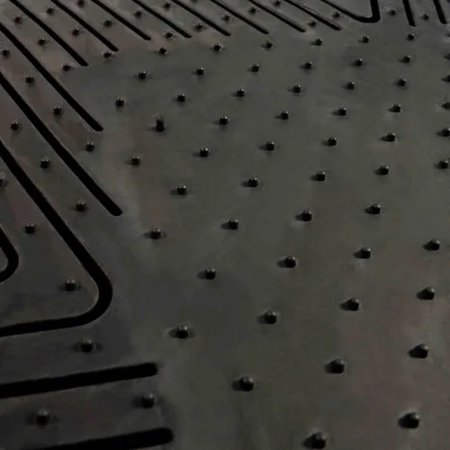 Vista 4 de FANMATS NFL Baltimore Ravens tapete de vinilo para auto, Juego de 2 alfombrillas para coche de vinilo, Negro