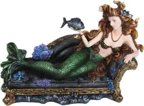 Vista 4 de Ebros Gift Reina de la Atlántida Sirena Sirena con cola iridiscente verde y compañero de pez descansando Oceanic Boudoir Lounge Chair Estatua