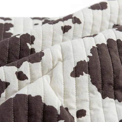 Vista 4 de Bessie - Colcha tamaño King, ropa de cama de algodón occidental con estampado de vaca marrón y blanca, colcha reversible, 106 x 92 pulgadas