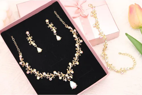 Vista 6 de Juego de 3 piezas de joyería de cristal austriaco para mujer, collar y aretes colgantes, pulsera de eslabones con chapado en oroplatinoarma, joyería