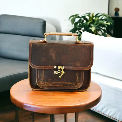 Vista 3 de Bolso bandolera de cuero para mujer, bolso cruzado vintage hecho a mano, para viajes, diario, pequeño