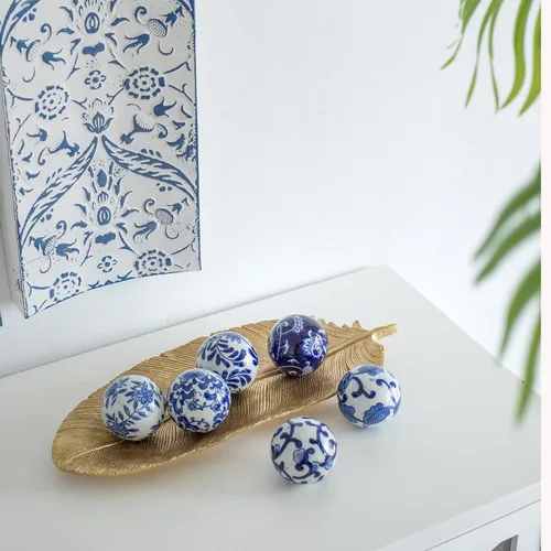 Vista 2 de A&B Home - Orbes decorativos orientales azules y blancos de 3 pulgadas para tazones, jarrones, centro de mesa, decoración de mesa, juego de 6 bolas