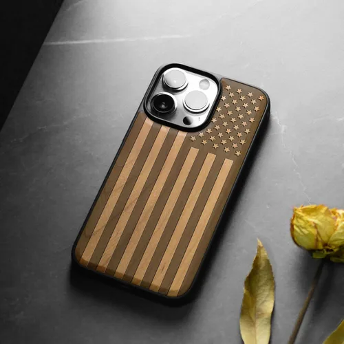 Vista 4 de Carveit - Funda de madera para iPhone 15 Pro Max, la clásica bandera americana, color cereza Magnetic iPhone 15 Pro Max Case Compatible with