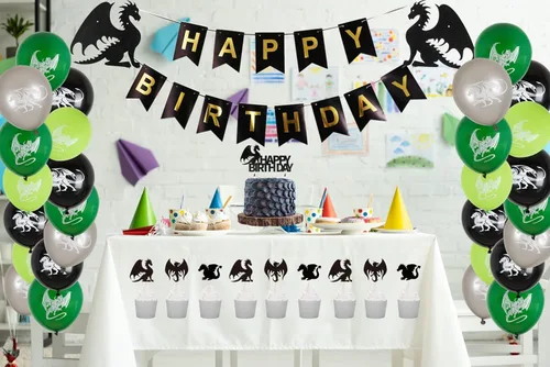 Vista 8 de Decoraciones de fiesta de cumpleaños de dragón, temática de mazmorras y dragones, suministros de fiesta de fantasía, incluyendo decoración y adornos