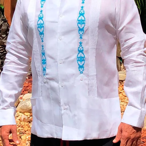 Vista 3 de Camisa de lino guayabera de boda para hombre. Ajustada. Embrioderado. Permitir gemelos. Blanco