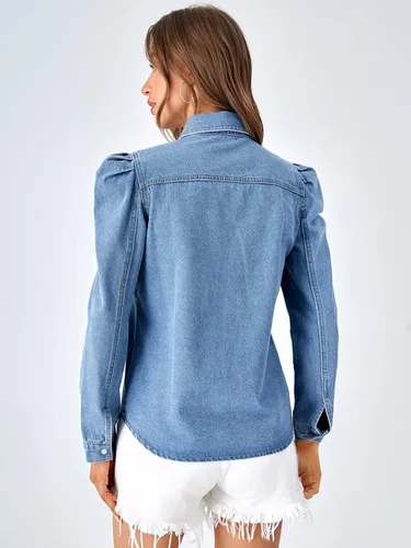Vista 2 de Verdusa Blusa de mezclilla con botones y cuello de manga larga abombada para mujer con bolsillo con solapa