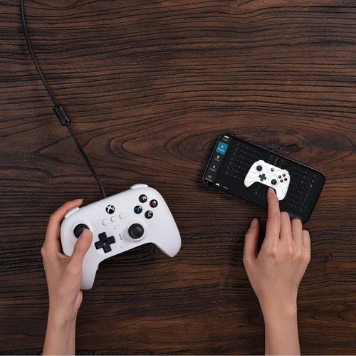 Vista 9 de 8Bitdo Ultimate Wired Controller for Xbox Series X, Xbox Series S, Xbox One, Windows 10 & Windows 11 - Officially Licensed (White)