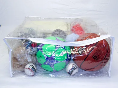 Vista 2 de Paquete de 1 bolsa de almacenamiento cuadrada de vinilo resistente con cremallera (transparente) para suéteres, mantas, edredones, juegos de ropa