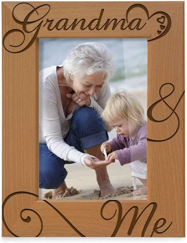 Vista 8 de KATE POSH Marco de fotos de madera natural grabado con texto en inglés «Grandma and Me», «I Love You Grandma», Grandparent's Day, Best Grandma Ever