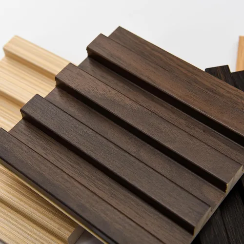Vista 4 de Art3d Paneles de pared de madera de listones para decoración de interiores y techos, paquete de 4 muestras, 6 x 5.7 pulgadas.