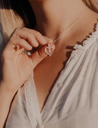 Vista 3 de ITS4YEO 925 Sterling Silver Infinity Heart Pendant Initial Necklaces Silver Necklace Zircon Pendant Necklaces for Women Jewelry Gift for Women Wife