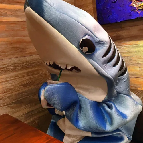 Vista 6 de Luxfan Disfraz de tiburón de vellón para adultos, talla única, disfraz de Halloween, disfraz divertido para cosplay