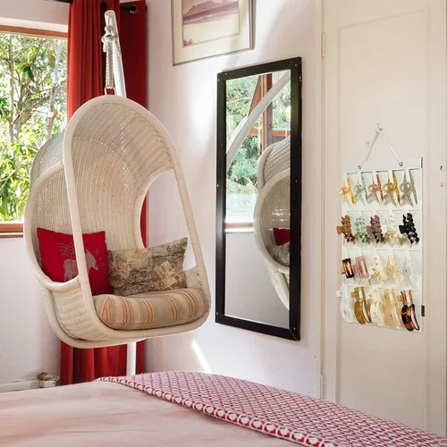 Vista 5 de Soporte organizador de clip de garra para mujeres y niñas, soporte de almacenamiento de clip para el cabello colgante para pared, puerta, armario