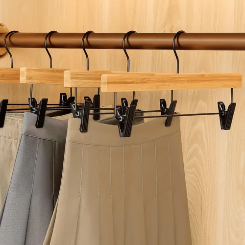 Vista 5 de TOPIA HANGER Perchas para pantalones, paquete de 10 perchas de bambú con clips negros y gancho giratorio, perchas duraderas de madera natural