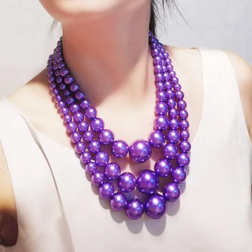 Vista 2 de We - Collar de perlas de imitación para mujer, collares de perlas grandes y gruesas, collar de perlas multicapa y aretes de los años 20