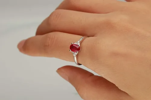 Vista 2 de Gin Grace Anillo de rubí genuino de oro amarillo de 10 quilates con diamantes para mujer joyería hecha a mano de rubí con forma de rubí de origen