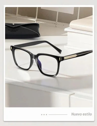 Vista 6 de Madison Avenue Gafas de bloqueo de luz azul con estilo cuadrado de moda para mujeres con estuche, elegantes gafas antirreflejos para computadora