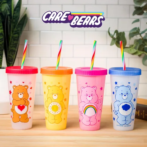 Vista 8 de Silver Buffalo Care Bears Corazones y Estrellas Juego de 4 Vasos de Plástico Cambian de Color con Popotes de Espiral Arcoíris con Tenderheart
