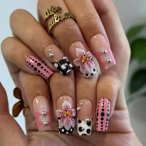 Vista 4 de 24 uñas postizas medianas a presión con forma de almendra, color LMT-7-81