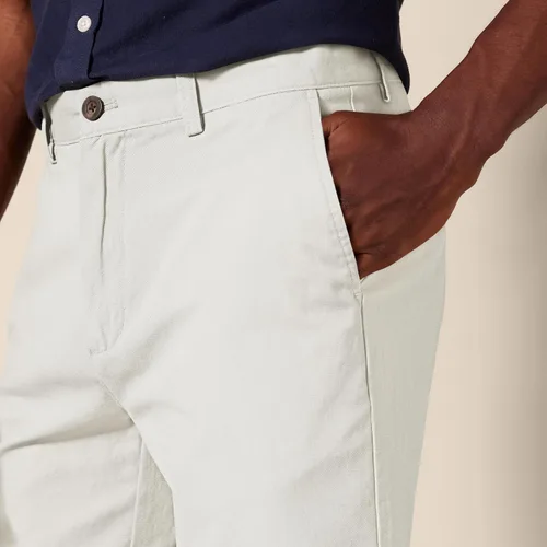 Vista 5 de Tienda Essentials Mens Slim-Fit 7" Chino Shorts