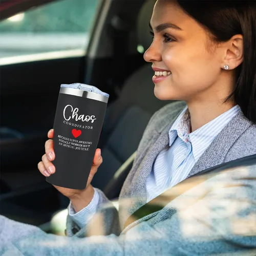 Vista 5 de ANINKABOVE Chaos Coordinator - Vaso para compañeros de trabajo para mujeres, regalos de jefe, regalos de oficina para mujeres, sorbe y go, 20 onzas