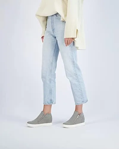 Vista 6 de CUSHIONAIRE Hart Hidden - Tenis de plataforma para mujer, disponibles en modelos anchos