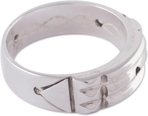 Vista 4 de NOVICA Artisan Handmade .925 Sterling Silver Band Ring Artisan Crafted Atlantis from Peru 'Atlantis Power