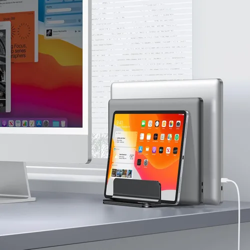 Vista 8 de Omoton Soporte vertical para laptop de 3 ranuras, soporte de escritorio de aluminio para MacBook con base ajustable, se adapta a todas las MacBook