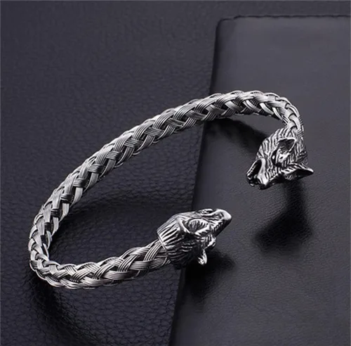 Vista 2 de JILIYUPA Juego de 2 pulseras con colgante vikingo nórdico para hombres y mujeres, collar clásico de acero inoxidable, collar vikingo negro