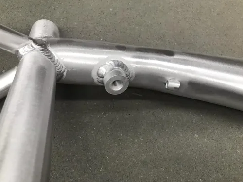 Vista 7 de Marco de gas de bicicleta con tanque de gas integrado, marco de 2.4L - Bicicleta motorizada a gas