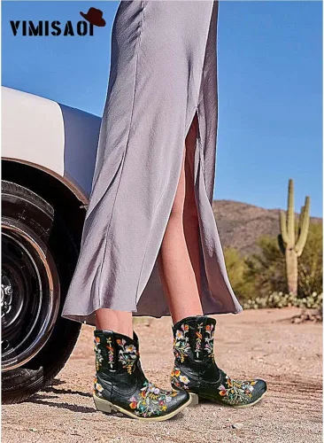 Vista 3 de Vimisaoi Botas de tobillo para mujer, estilo retro, puntiagudas, tacón medio, bordadas, vaquera occidental, botas vaqueras