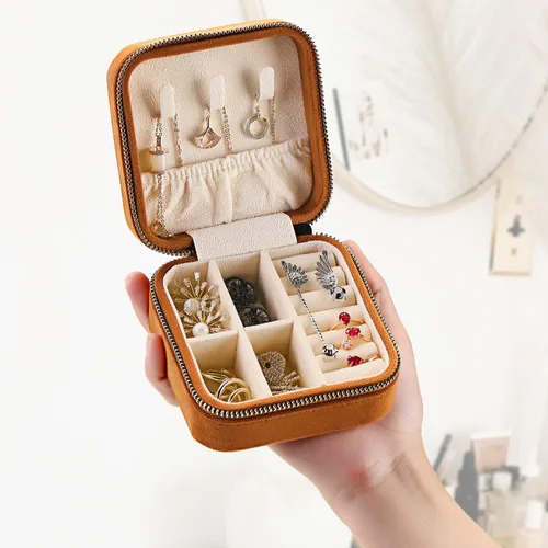 Vista 2 de Joyero de viaje de terciopelo de felpa, pequeña caja de joyería de viaje, caja de joyería portátil, mini organizador de almacenamiento, caja