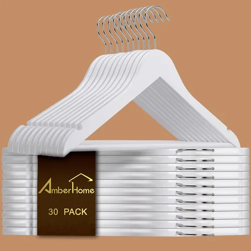 Vista 17 de Amber Home Perchas de madera maciza para trajes, paquete de 30 perchas de madera con acabado negro liso con barra antideslizante para pantalones