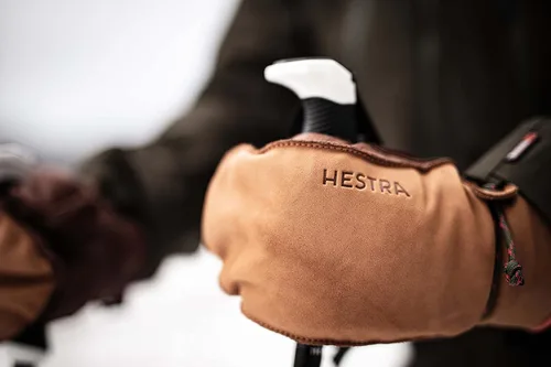 Vista 6 de Hestra Wakayama - Manopla de invierno cálida de piel, inspirada en retro, para esquí, snowboard e invierno
