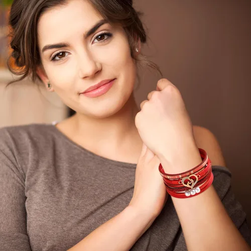 Vista 5 de Long tiantian Pulseras para mujer, pulseras de corazón de moda, bohemias, de cuero, apilables, regalos