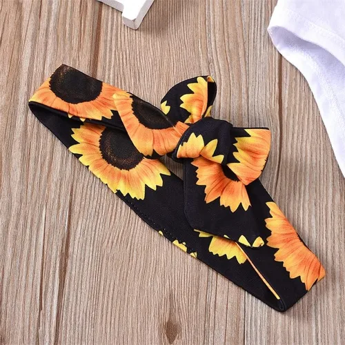 Vista 4 de Afunbaby Ropa de verano para bebé niña recién nacido con letras parte superior pantalones cortos de girasol linda ropa para bebé niña con diadema