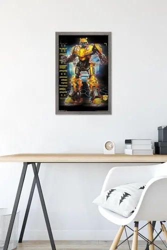 Vista 6 de Trends International Hasbro Transformers: Bumblebee - Póster de pared Glitch, 14.725 x 22.375 pulgadas, versión enmarcada de madera de granero