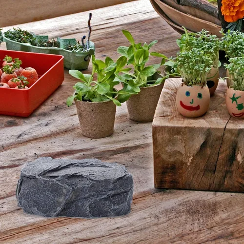 Vista 6 de Stone Shape Key Holder, Resin Outdoor Garden Storage Safe, Weatherproof Extra Key Hider for House Security and Discreet Hidden Storage