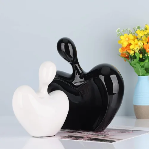 Vista 3 de Estatua de amor de cerámica, pareja masculina y femenina abrazando escultura, decoración del hogar en blanco y negro, boda para padres, figuras