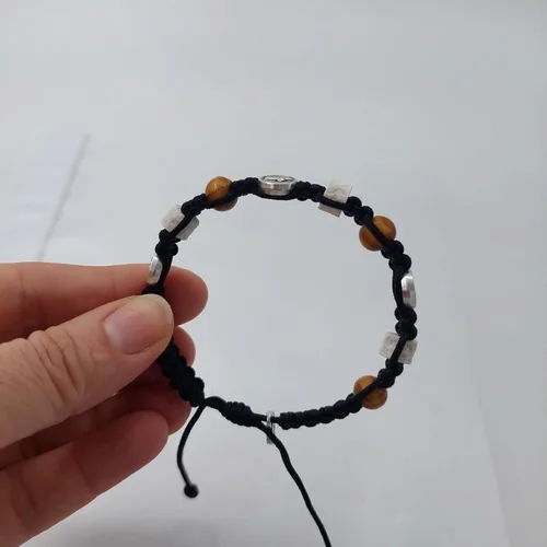 Vista 2 de Pulsera Medjugorje, Pulsera Rosario de Piedra Natural, Hecho a mano en Medjugorje, Cuentas de Piedra, Cuentas de Madera, Medalla Virgen María