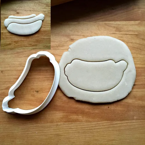 Vista 2 de Inc Hotdog (outline) Cookie Cutter - Dishwasher Safe (2")