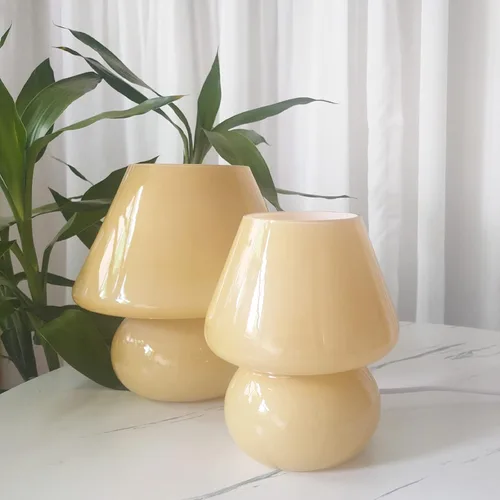 Vista 4 de Lámpara de mesa con forma de hongo y remolino, lámpara de mesa de vidrio translúcido, estilo italiano, moderna lámpara de escritorio a rayas