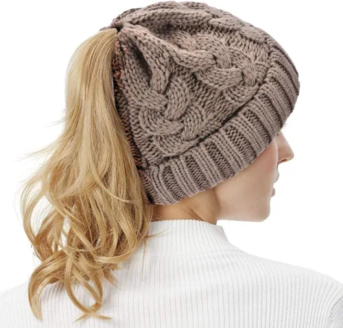 Vista 6 de Rosoz Gorro de cola de caballo para mujer gorro cálido de invierno suave y elástico tejido trenzado gorro de moño alto