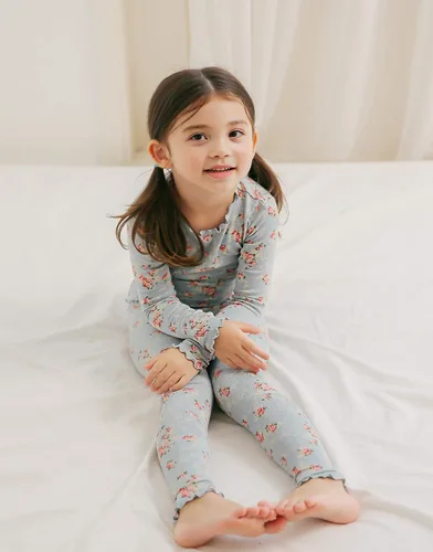 Vista 3 de VAENAIT BABY - Pijama unisex para niños y niñas de 6 meses a 12 años, pijama suave y cómoda de modal Tencel, ropa de dormir fruncida, conjunto de 24
