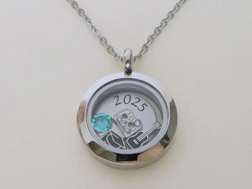 Vista 3 de Custom Graduate Circle Floating Charm Locket Necklace with Engraved Disc Charm, Stainless Steel Locket, Graduation 2025, or Beyond, Good Luck on the