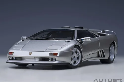 Vista 16 de AUTOart Lamborghini Diablo SE30 JOTA (TITANIO/Plateado metálico)