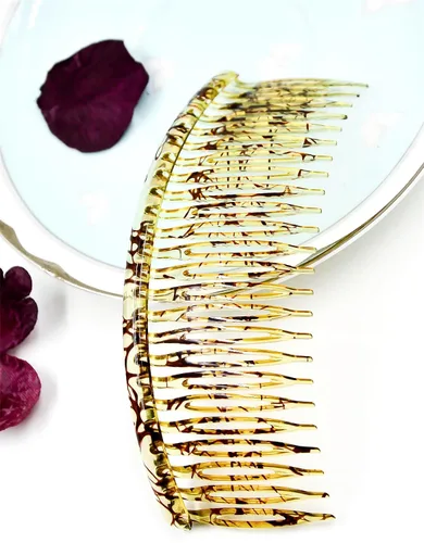 Vista 2 de Peine para el cabello con patrones surtidos de belleza sin esfuerzo de 4.7 pulgadas, paquete de 4
