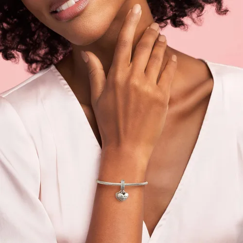 Vista 2 de Pandora Jewelry - Colgante de plata de ley con forma de corazón con circonita cúbica