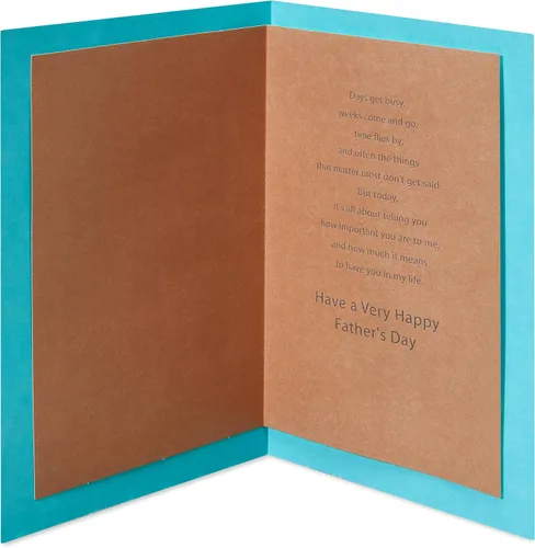 Vista 2 de American Greetings Tarjeta del día del padre para papá (Important You Are)