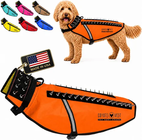 Vista 23 de CoyoteVest Chaleco Protector de Arnés para Perro, Accesorios Reflectantes para Perro con Picos para Proteger a tu Mascota de Ataques de Rapaces